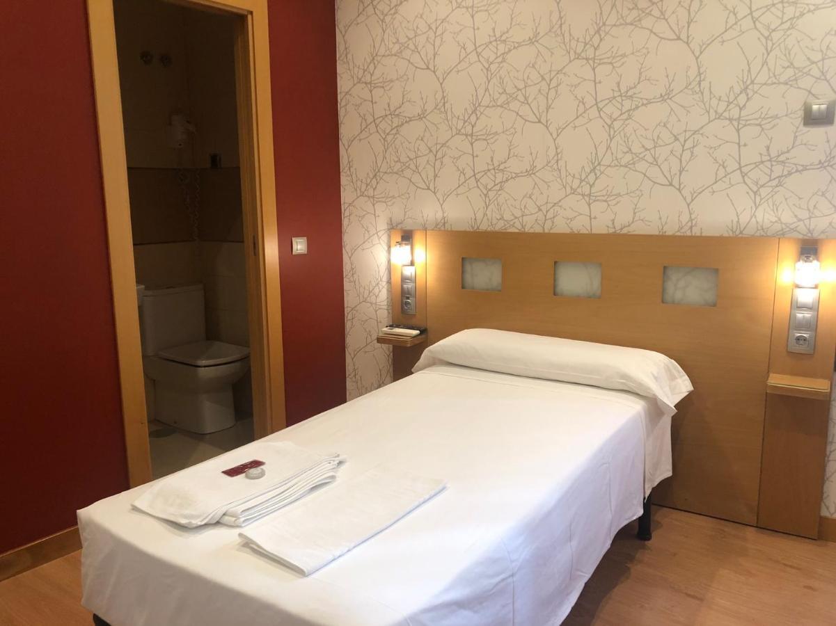 Hostal Rias Bajas Madrid Exteriér fotografie