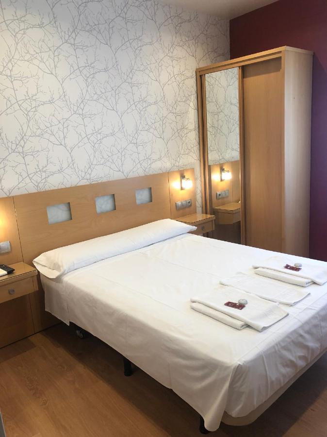 Hostal Rias Bajas Madrid Exteriér fotografie
