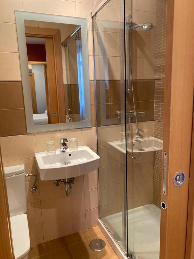 Hostal Rias Bajas Madrid Exteriér fotografie