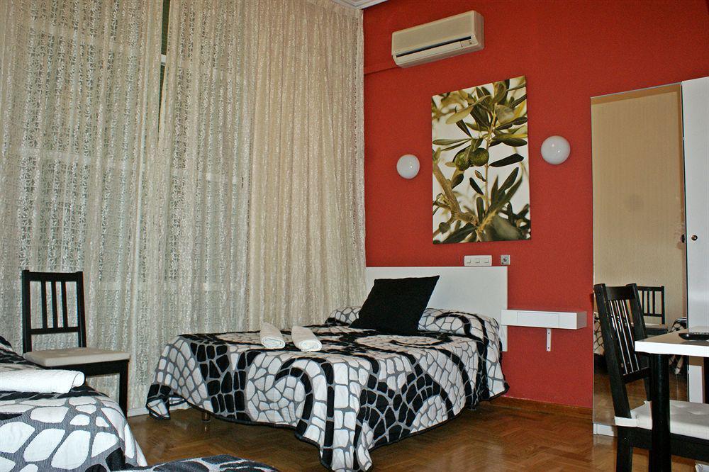 Hostal Rias Bajas Madrid Exteriér fotografie