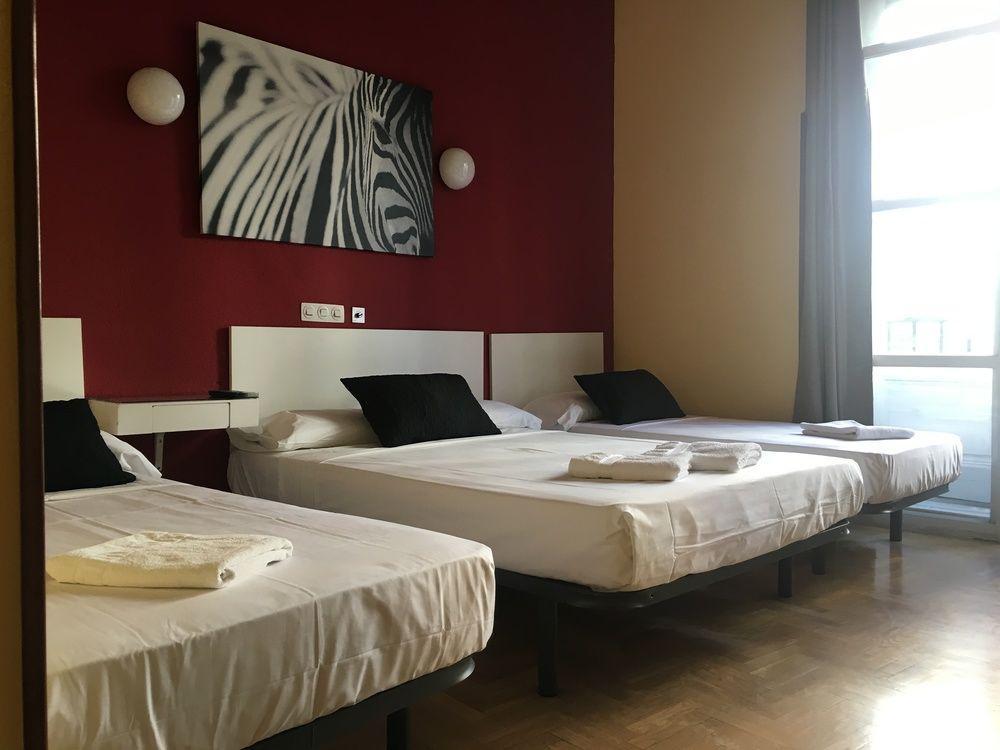 Hostal Rias Bajas Madrid Exteriér fotografie