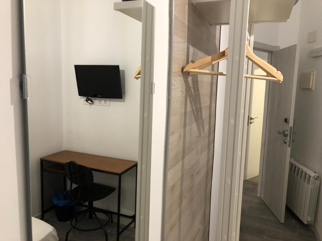 Hostal Rias Bajas Madrid Exteriér fotografie