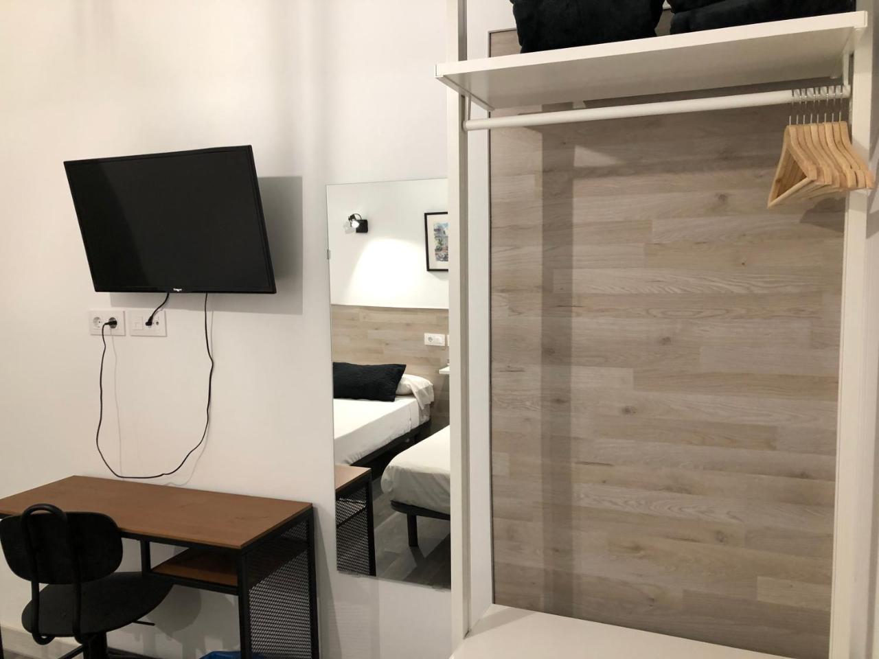 Hostal Rias Bajas Madrid Exteriér fotografie