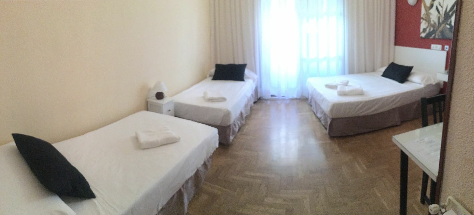Hostal Rias Bajas Madrid Exteriér fotografie