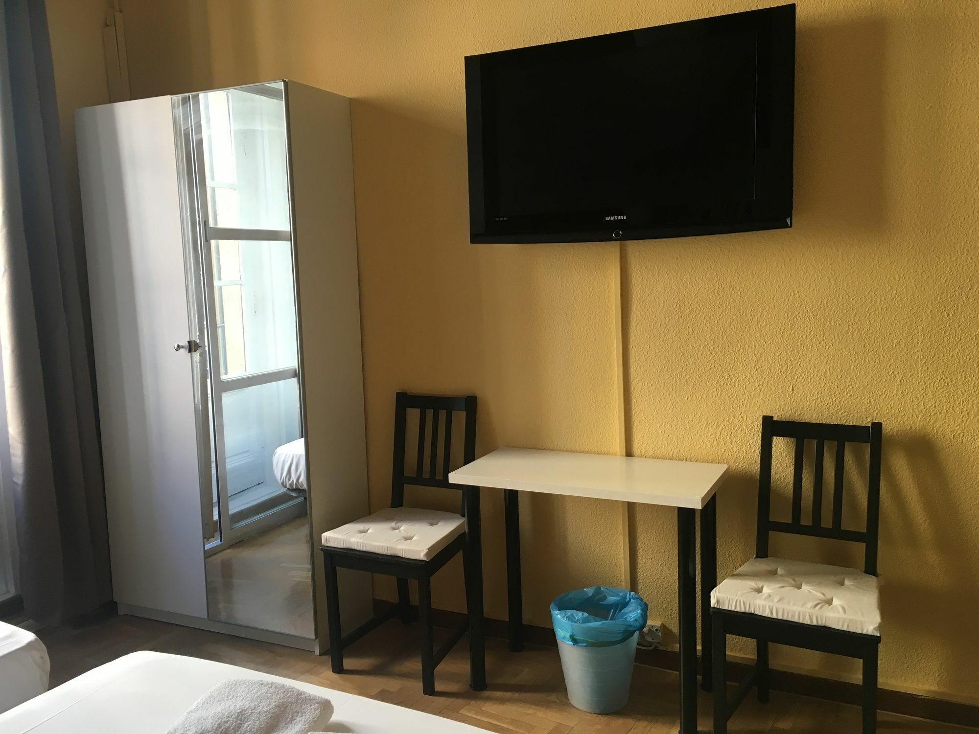 Hostal Rias Bajas Madrid Exteriér fotografie
